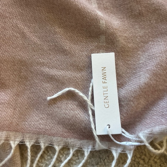 Gentle Fawn Blush Pink Shawl with Fringe - Picture 4 of 7